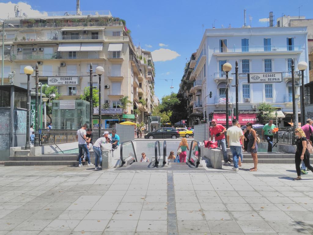 The Dionysos Inn Atenas Exterior foto